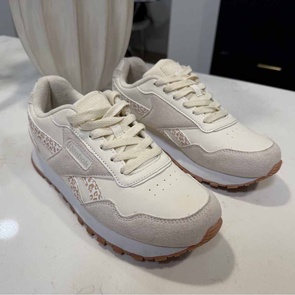 Reebok Women's Beige and White Sneakers